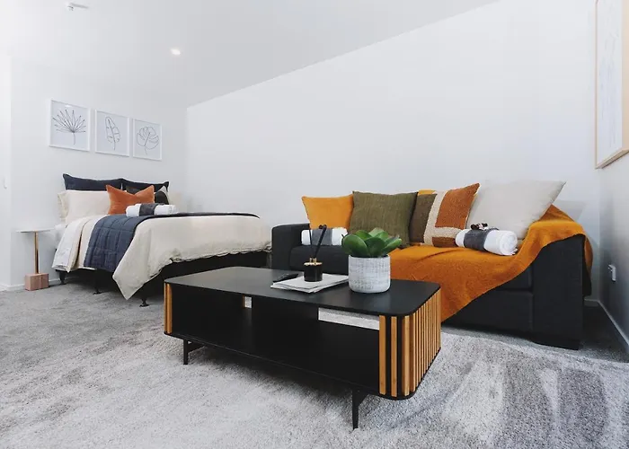 1 Bed Central City Deluxe W/Carpark